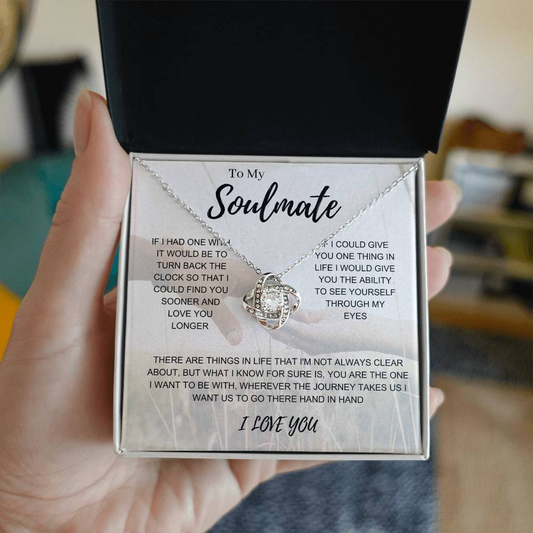 How to Choose the Perfect Valentine’s Day Jewelry
