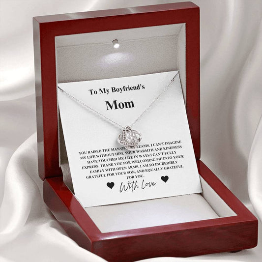How to Make a Great Impression on Your Boyfriend’s Mom