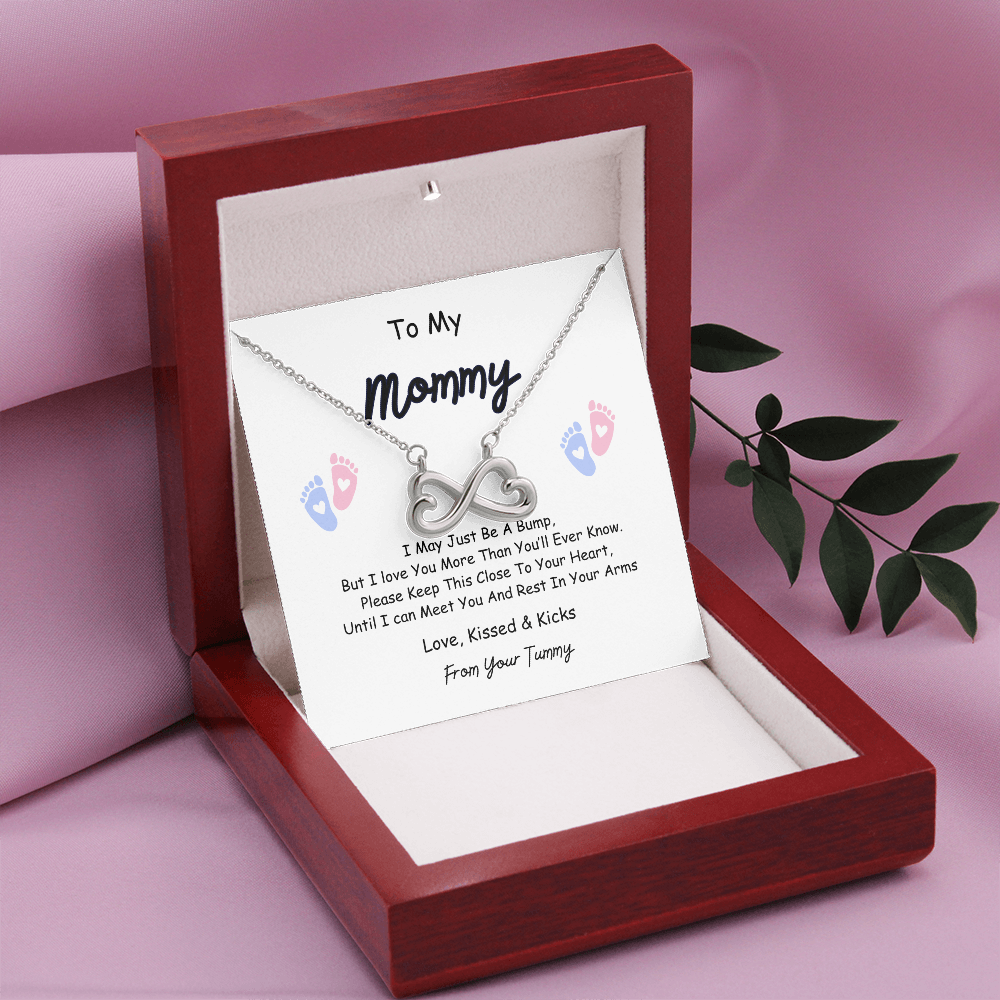 To My Mommy Necklace – Sentimental Gift from Baby Bump